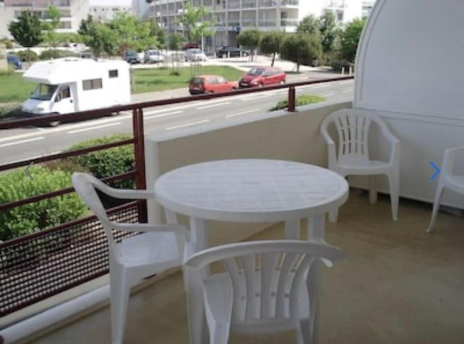 La Rochelle Minimes - Studio Meuble Avec Piscine Εξωτερικό φωτογραφία